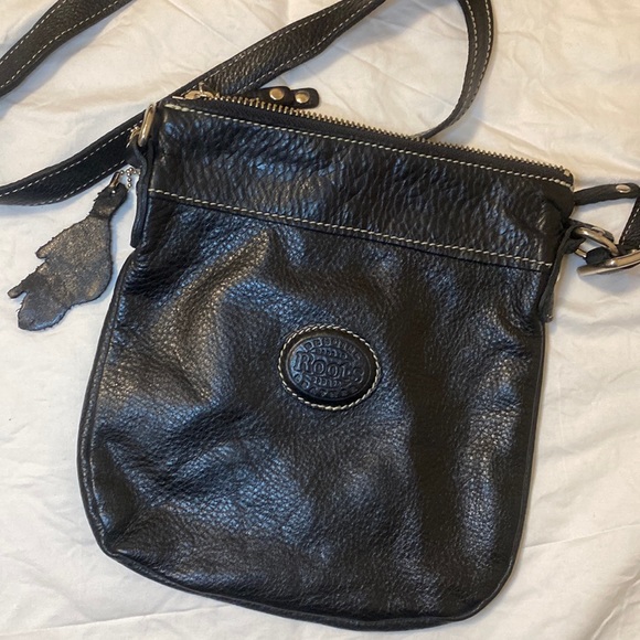 Roots. Black. Crossbody bag. Small - Picture 1 of 4